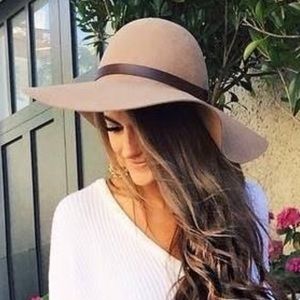 NWT•Cream & Cappuccino Brushed Knit Hat w Leather Accent•NEW